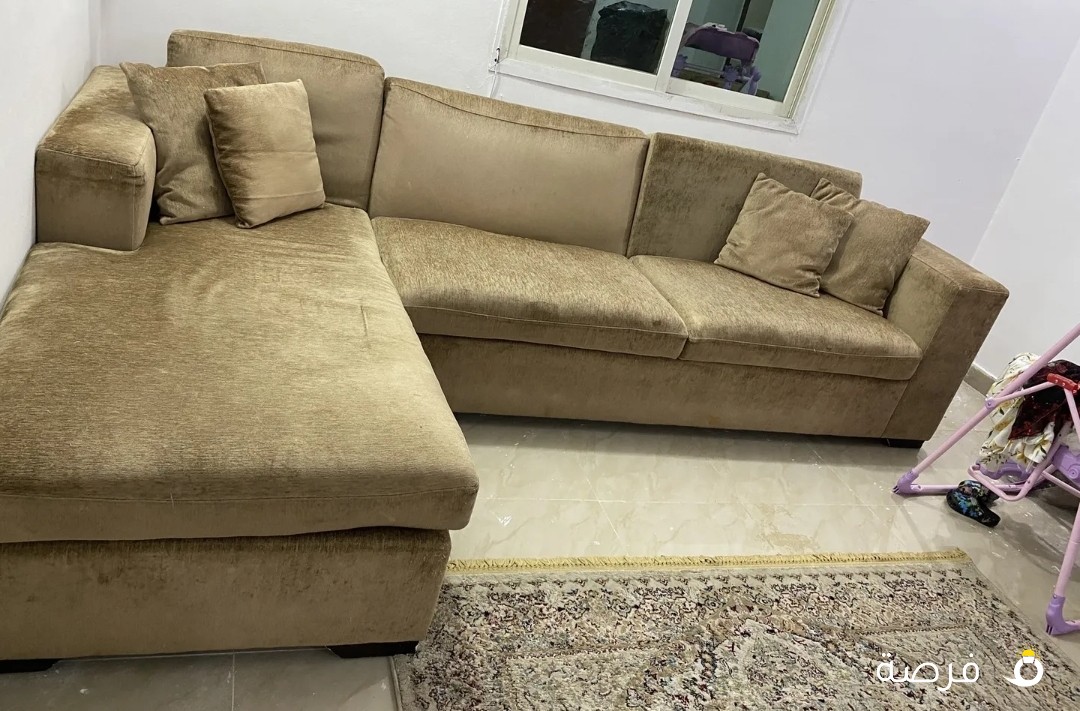 ركنه مريحه جدا وتناسب المساحات الصغيره اسفنج قوي