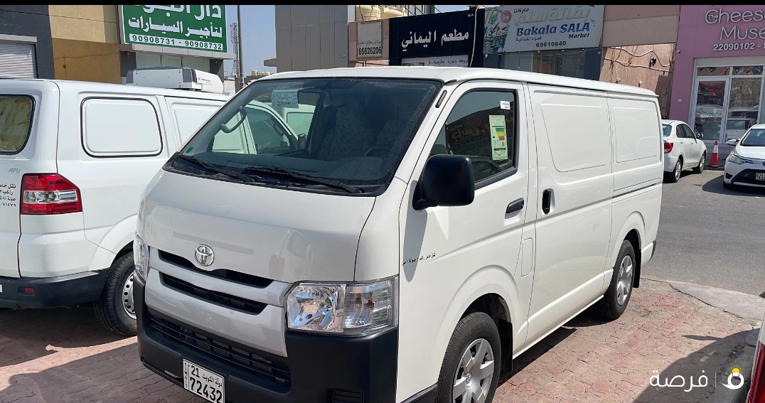 تأجير باص تويوتا مقفل 2023