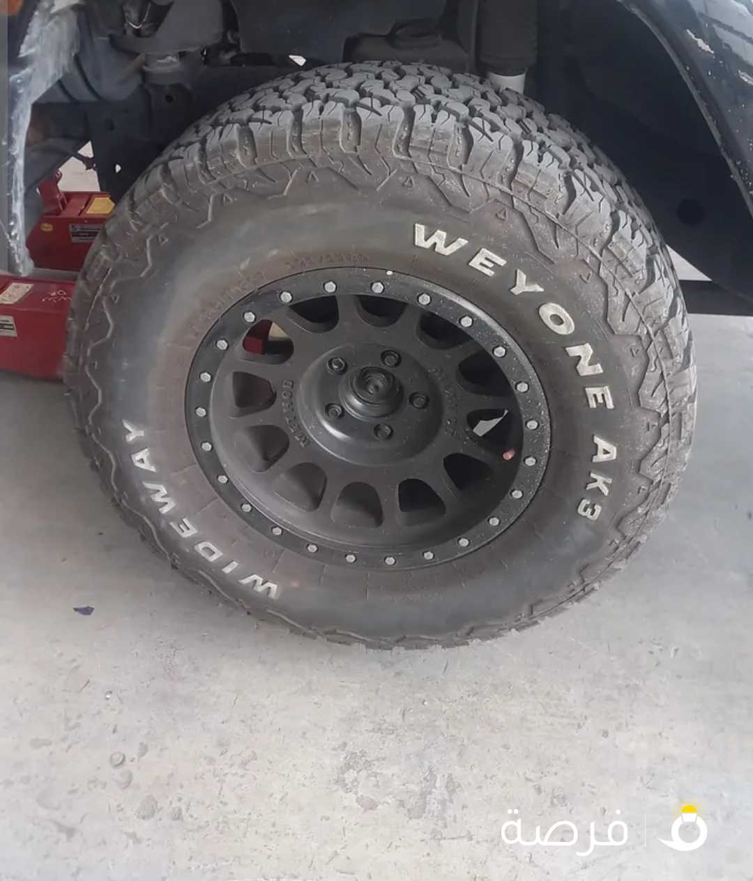 4 تواير حجري شبه جديد 285/70/17