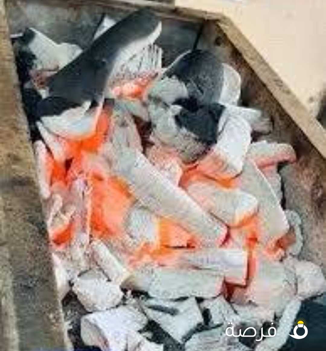 يوجد فحم سلوم وفواكه ممتاز شرط الجوده