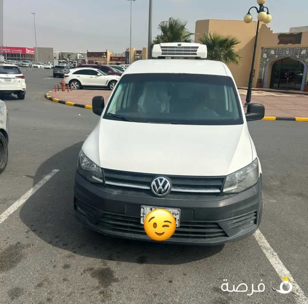 بوكس مقفل فولكس فاجن كادي