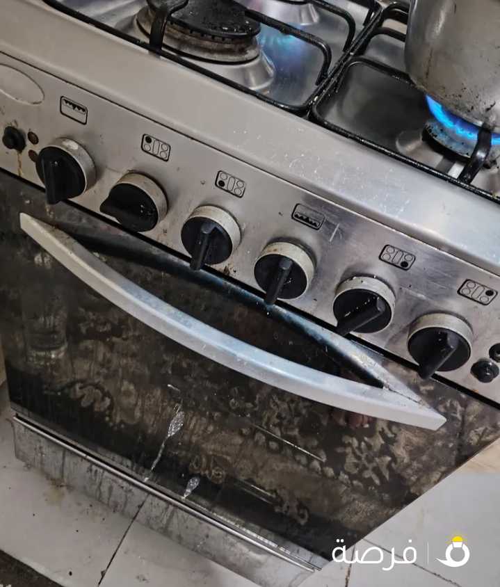 للبيع بوتاجاز 60x60 4 شعلة ودولاب