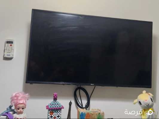 شاشة وانسا حجم 40 بوصه بحاله مثل الجديده + جهاز شاومي اندرويد TV + حامل الحائط للشاشة
