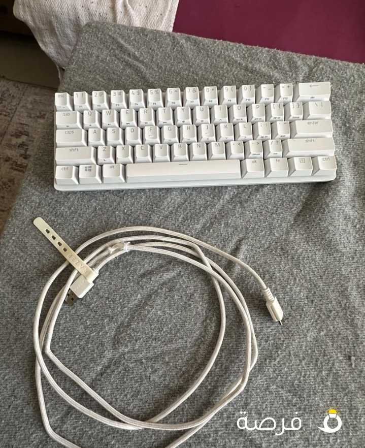 Mouse logitech g pro and razer keyboard huntsman mini