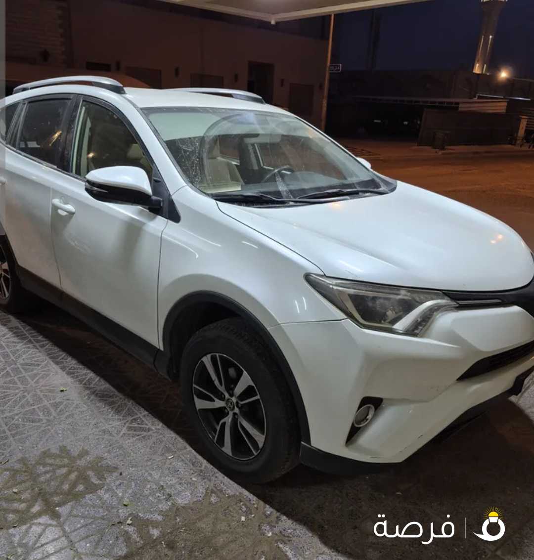 تويوتا راف 4 موديل 2018