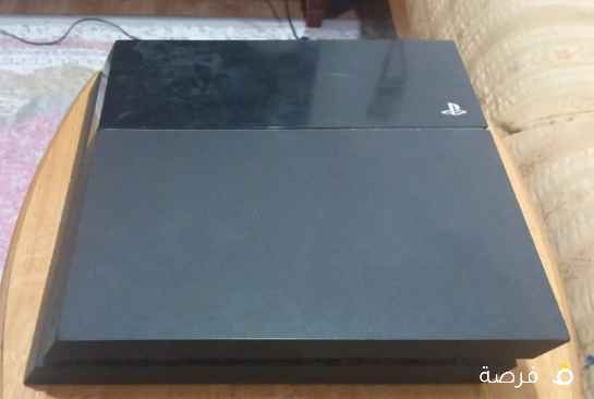 بلايستيشن 4 فات مستعمل نص تيرا غير قابل للمساومة مع يديتين وحده زرار فيها خربان و التانيه سليمه