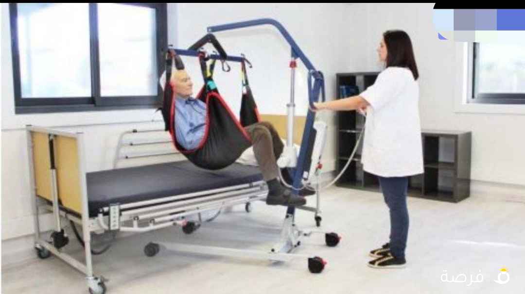 للبيع رافعة لحمل ونقل شخص او معاق من الأرض او من
مكان لآخر بالريموت