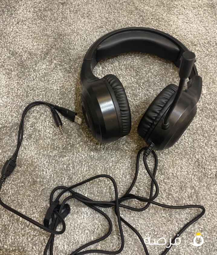 سماعه نظيفه للبيسي وللسوني و للهاتف و لكل شي وحتا حق الابتوب،الكمبيوتر