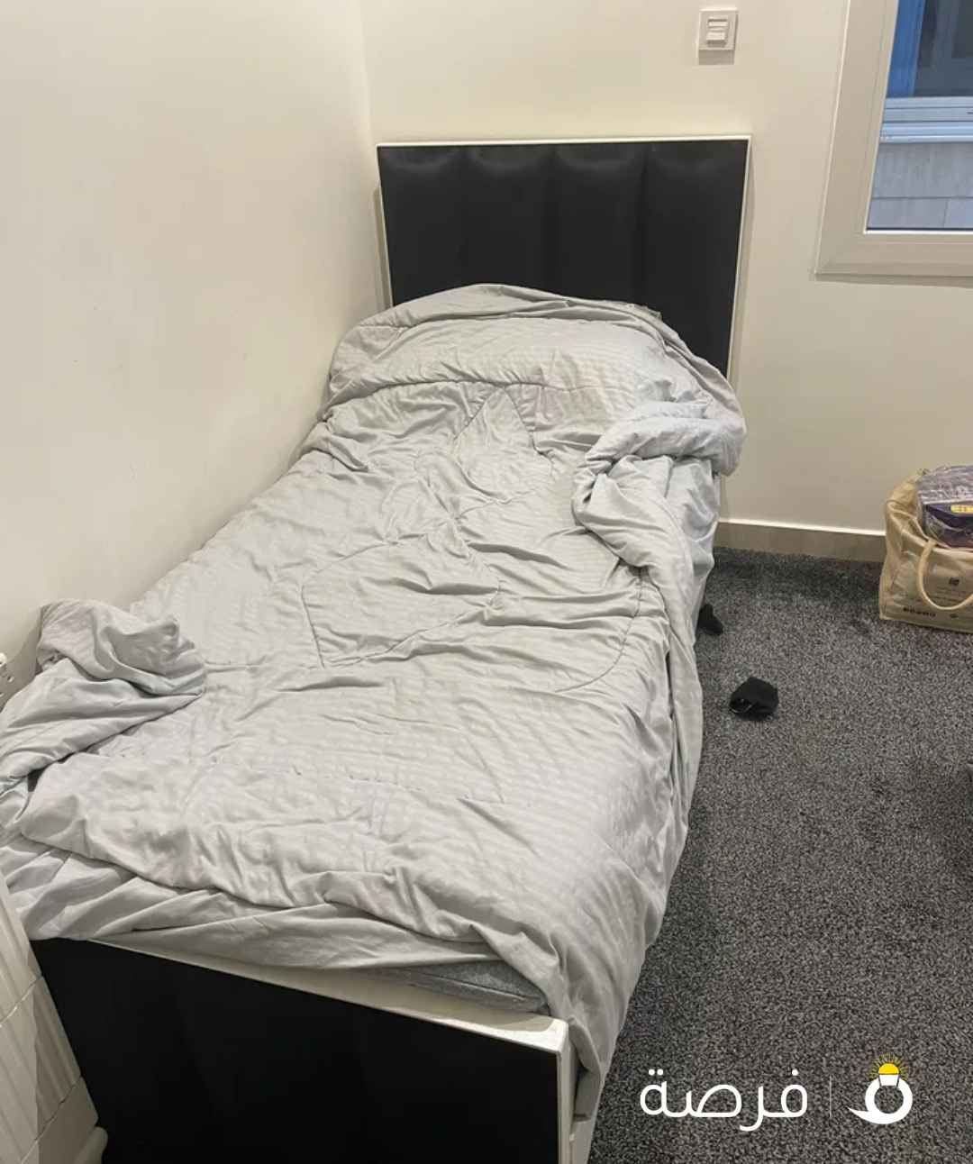 سرير عدد 2 للبيع مع فرشات