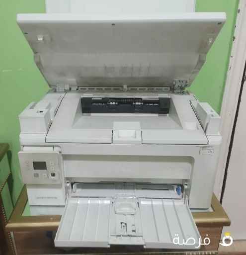 طباعه hp شبه جديد واستعمال خفيف والسعر 20 دينار والطابعه نظيفه جدا والسعر عشرين دينار