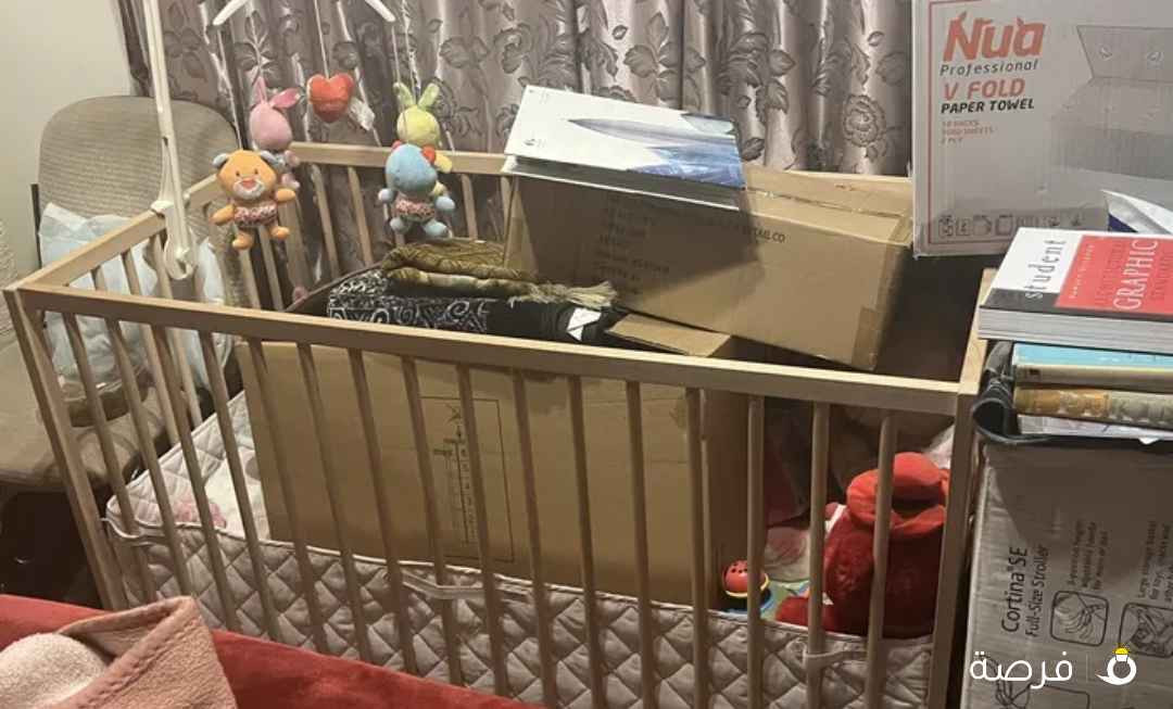 للبيع سرير اطفال بحاله ممتازه من ايكيا