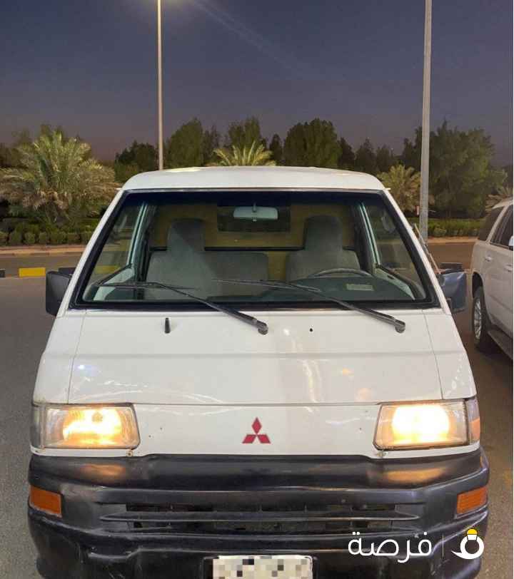 للبيع باص بوكس مقفل نظيف جداً مستبيشي اموره جداً طيبه