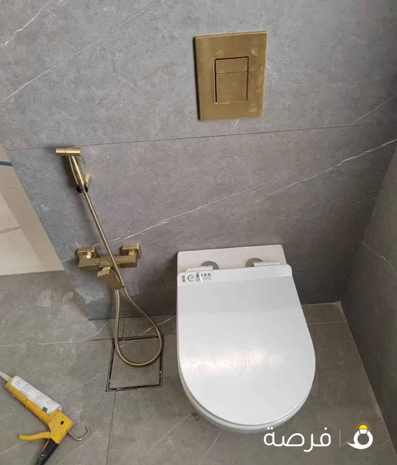 فني صحي /تسليك مجاري / صيانة سخانات مركزي / وصيانة جميع الاعمال الصحية وتكسير حمامات وجميع المقاولات