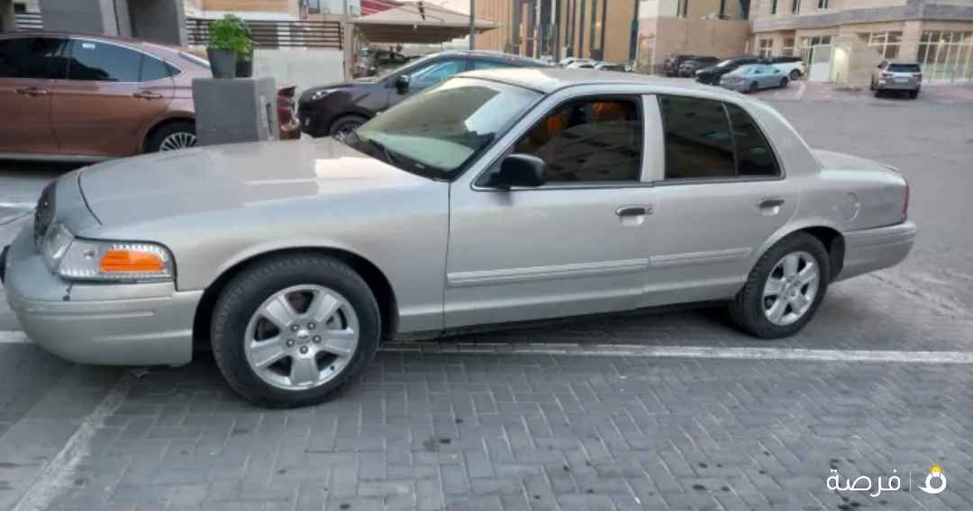 للبيع فورد فكتوريا 2011 وكاله