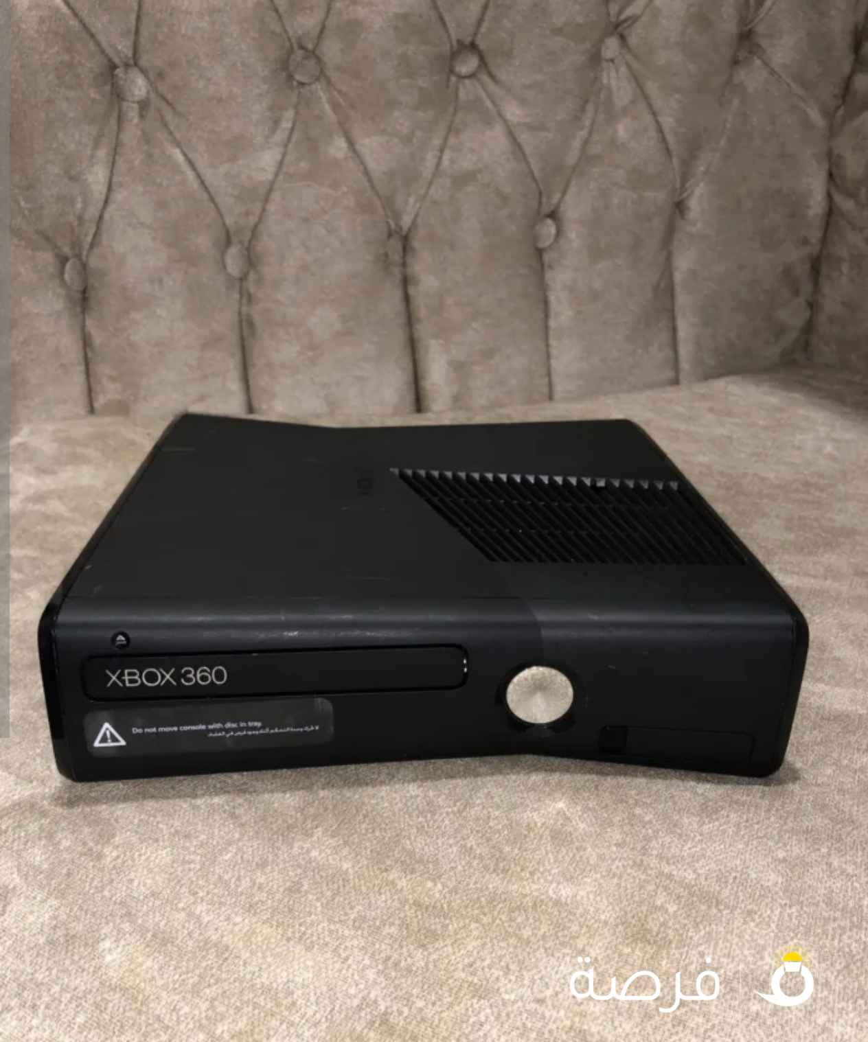 اكس بوكس 360 مع سلك الطاقه بدون يدة