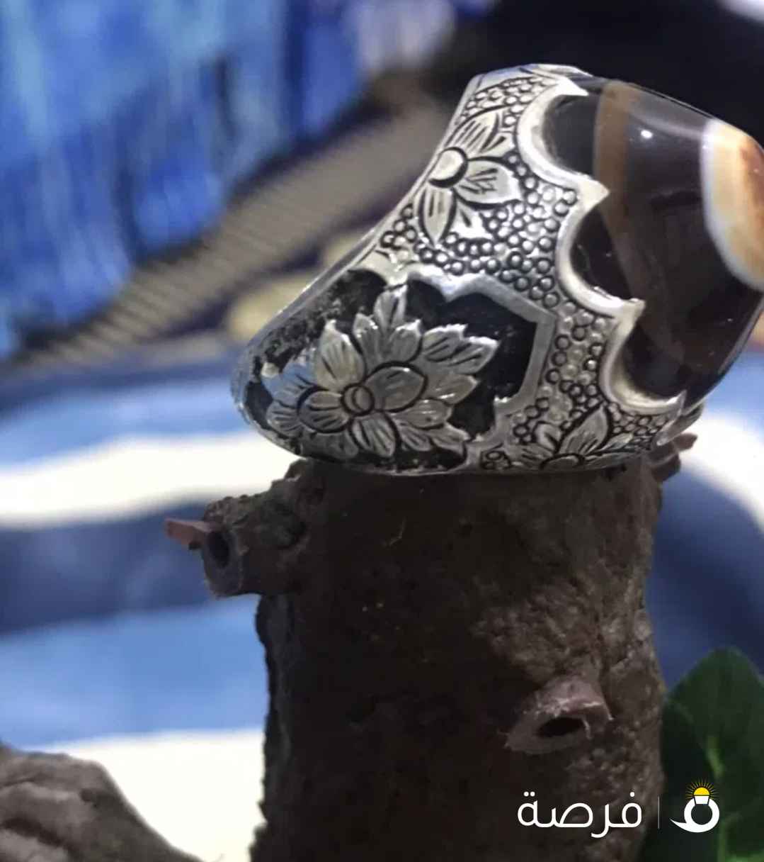 خاتم فضة صياغة يدوية ثقيله من النوادر مع مسباح كوك