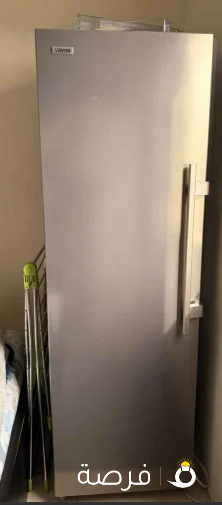 فريزر عمودي للتواصل