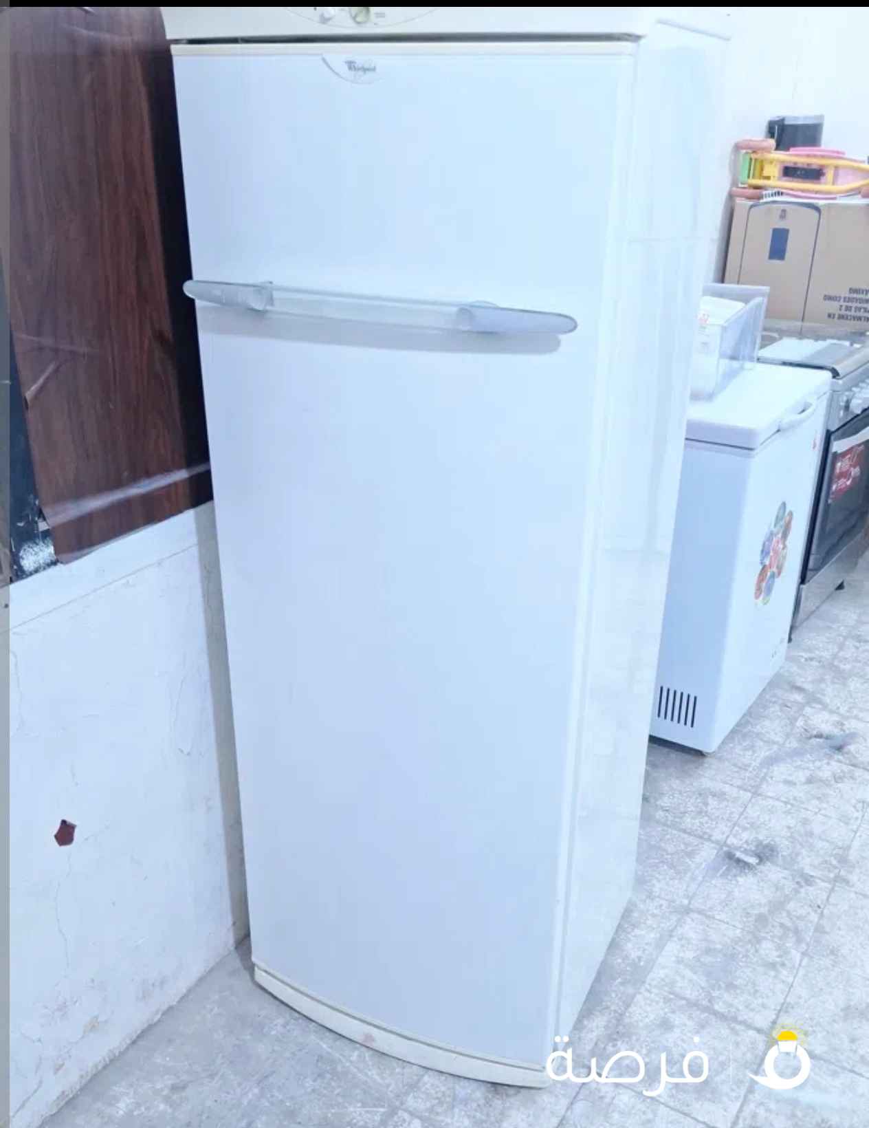 بيع فريزر ويربول ايطالي ادراج بحاله ممتازه جدا مع التوصيل والكفاله