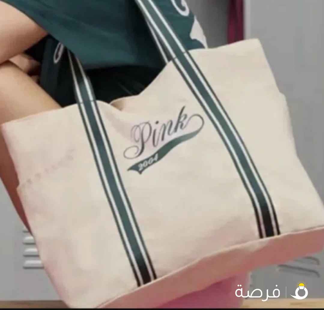 شنطة من فكتوريا سيكرت