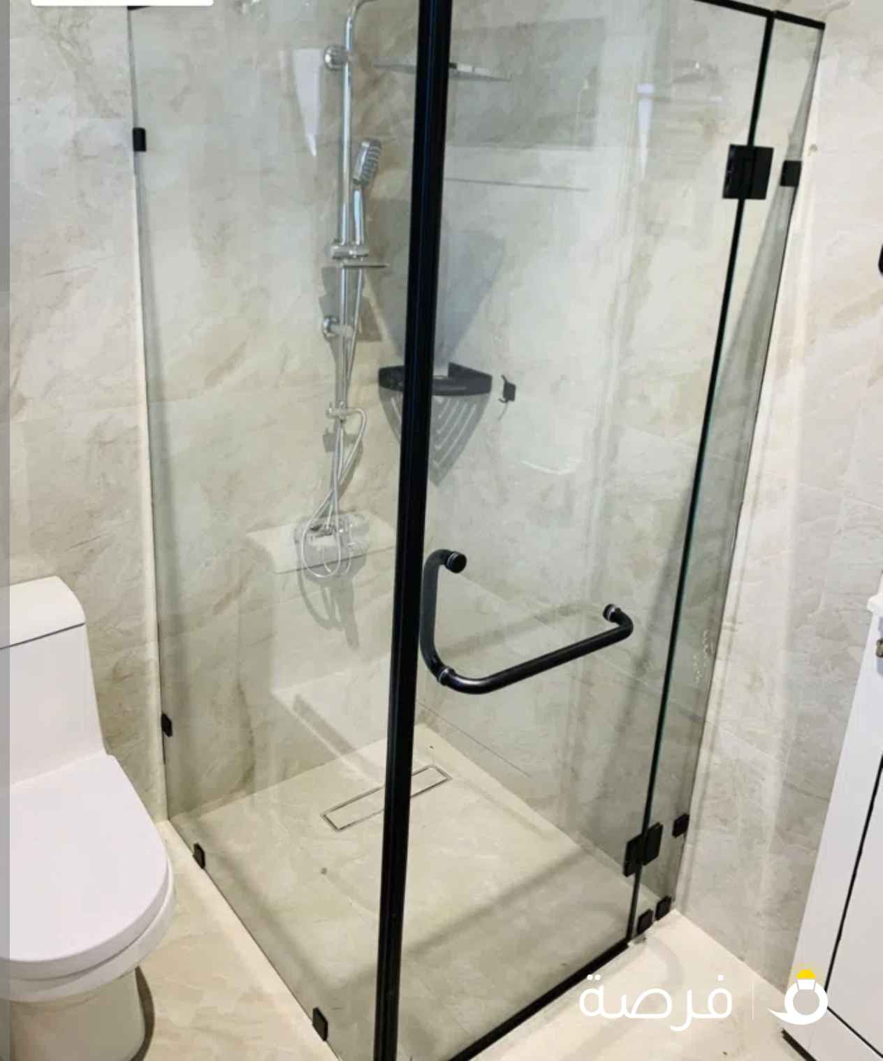 فني زجاج ومرايا تركيب جميع أنواع الزجاج