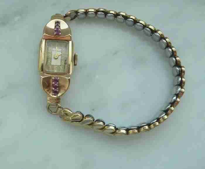 fore sale WITTNAUER watch ladys