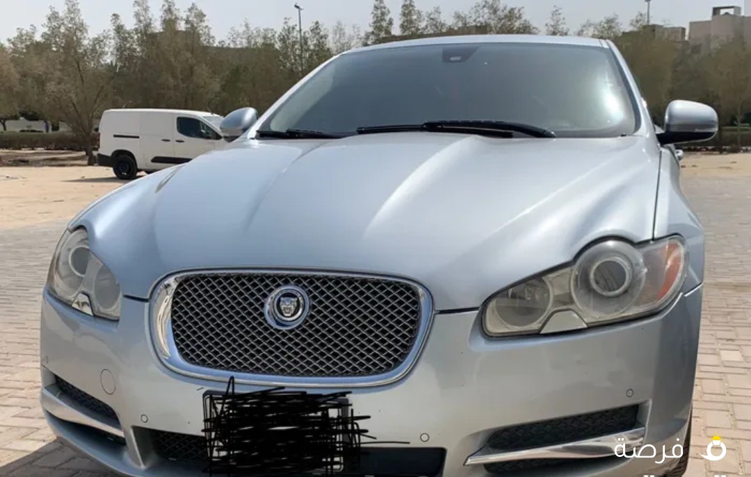 للبيع او البدل بتاهو او يوكن جاكوار موديل 2010 XF (portfolio) ‏V8 مكينه رنج SVR