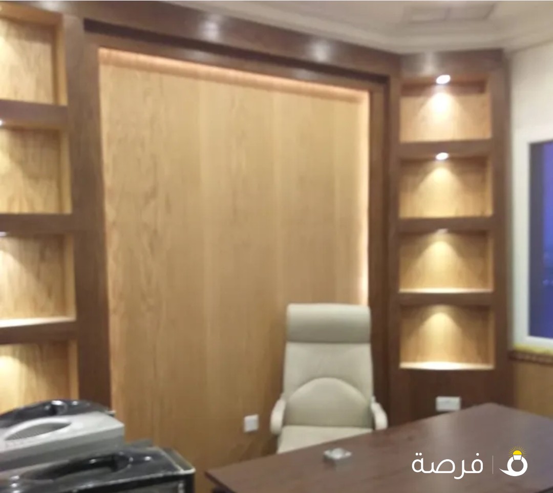كهربائي منازل تمديد وتأسيس وتركيب جميع الكهرباء تركيب اثريات ولمبات وبلاك وصيان