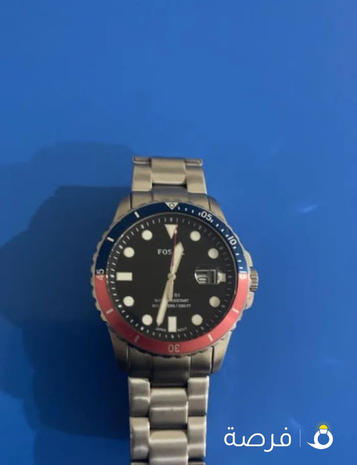 للبيع ساعه fossil شبه جديد