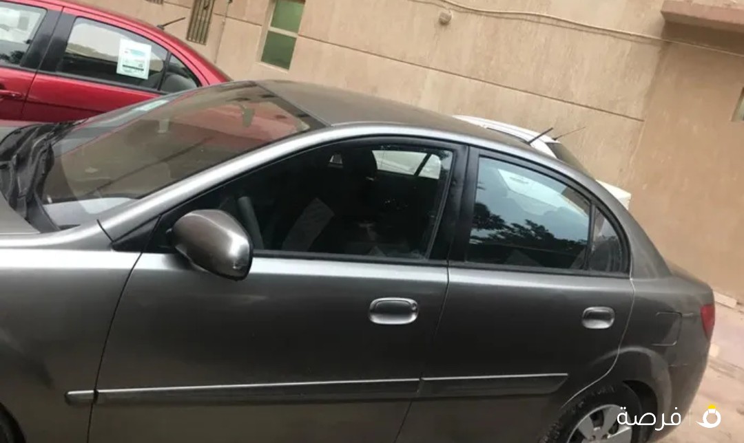 كيا ريو موديل 2011