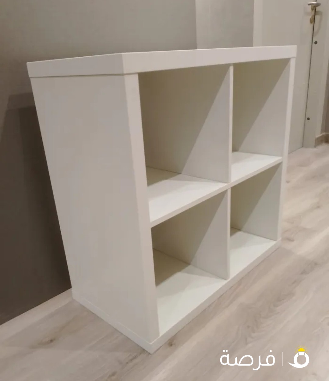 مكتبه بحاله ممتازه