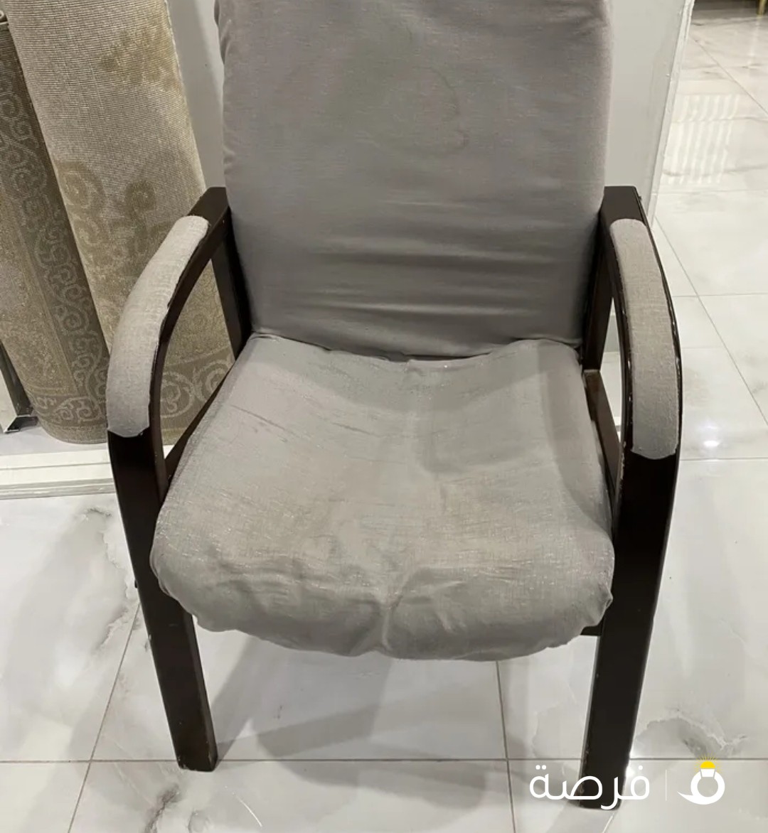 للبيع كرسي السعر 4. دك