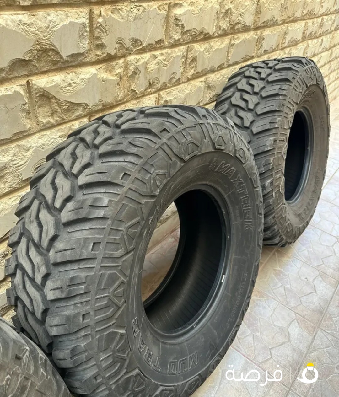 للبيع 4 تواير حجري 2020 شهر 5 مادشو بر شبه جديد 37 13.50 R 17 LT