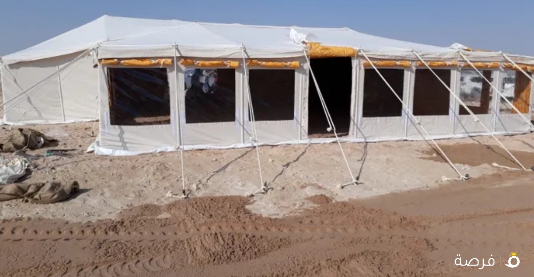 فني تركيب الخيام والمشبات دخل البر والمنازل جميع مناطق الكويت