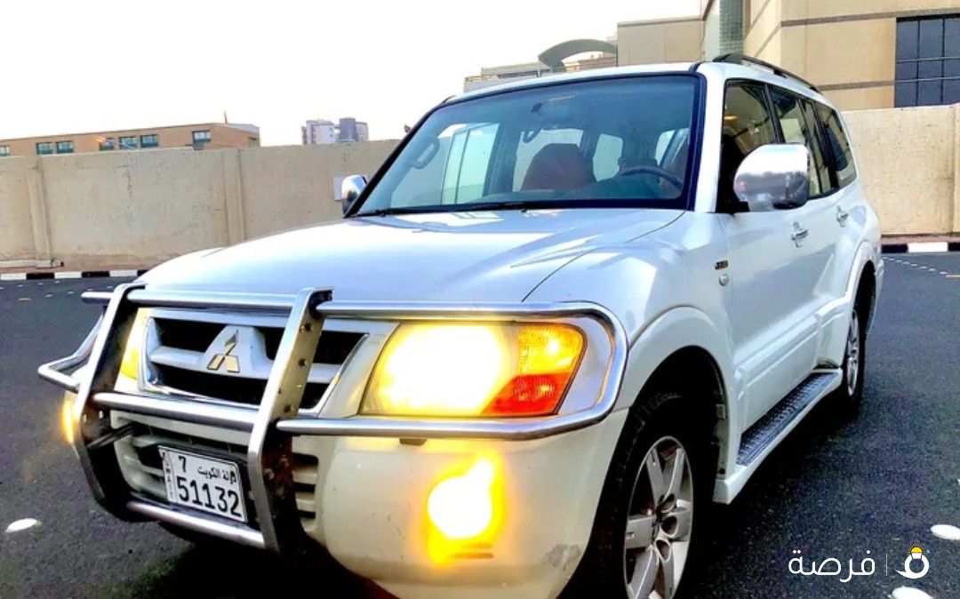 Family Pajero for sale 7 seater original paint 7 راكب صبغ وكالة