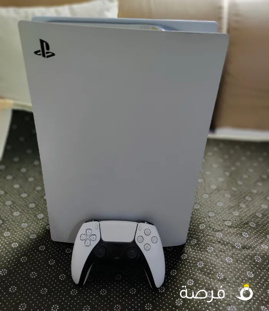 Sony PS5 CD, perfect condition as new بلايستيشن فايف سى دى بحالة الجديد مع كامل أغراضه