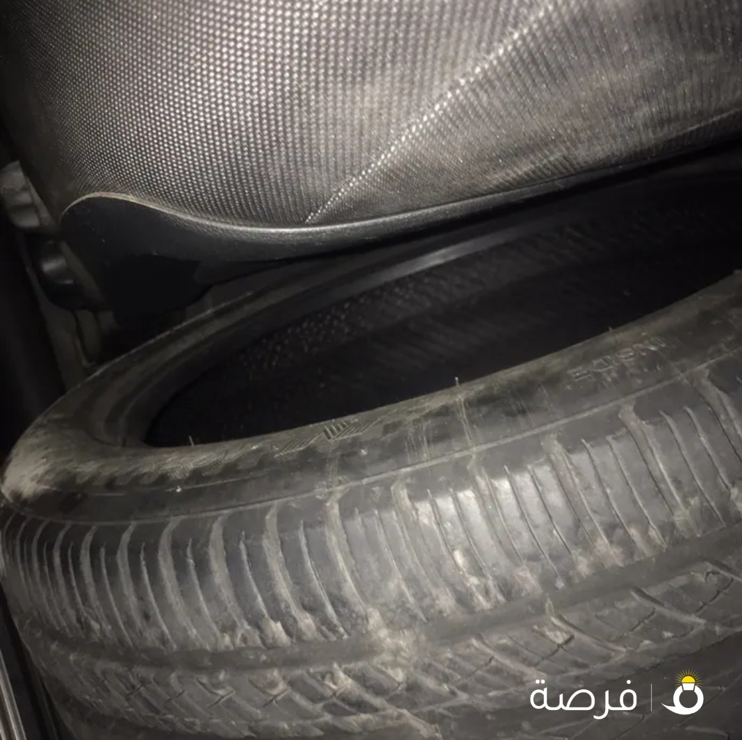 تاير 18 245/45
حاله جيده بدون لحامات نص عمر ب 5 دينار
بالتوصيل 6 دينار
شارك الإعلان
