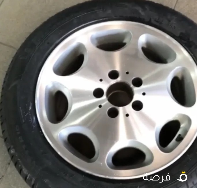 مطلوب نفس الرنق الي بصورة