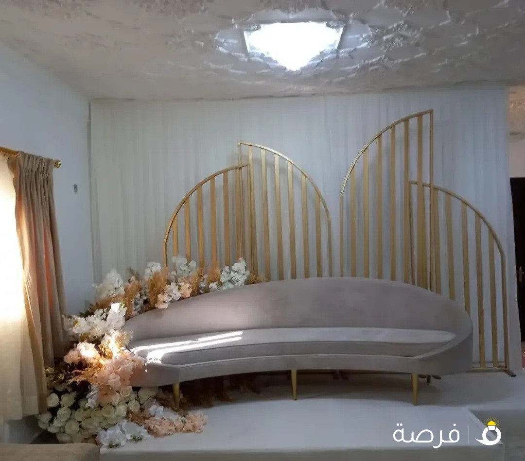 للافراح والحفلات والمناسبات الخاصه بالكويت لدينا احدث تصميم الكوشه تأجير كراسي وطاولات ب انوعها وتاج