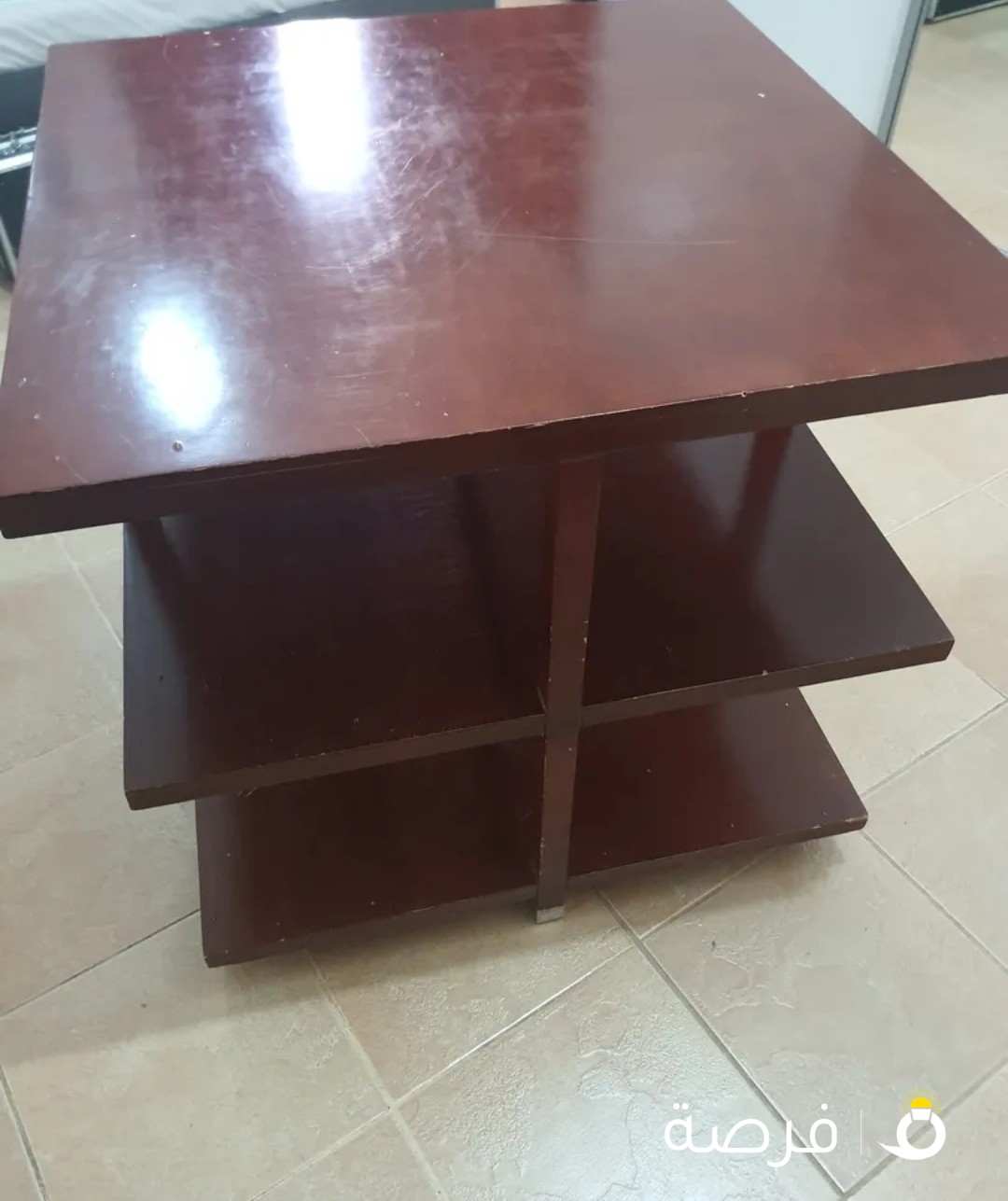 طاولة تلفاز