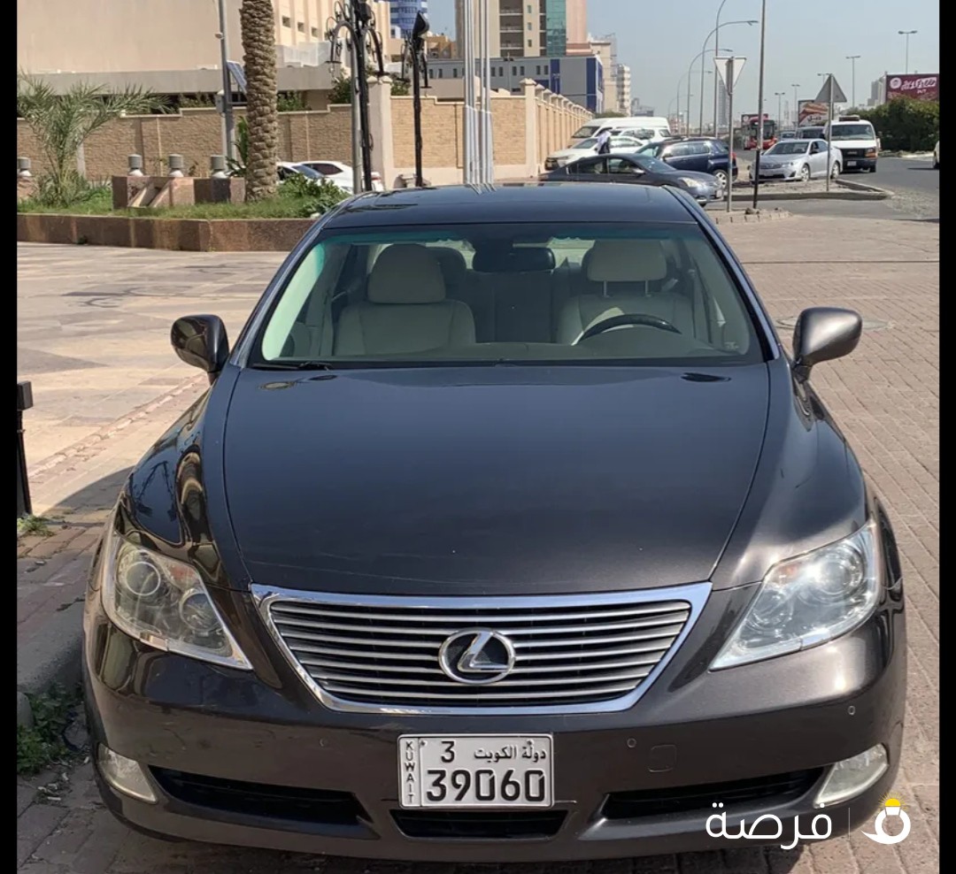 لكزس LS460 الساير موديل 2008