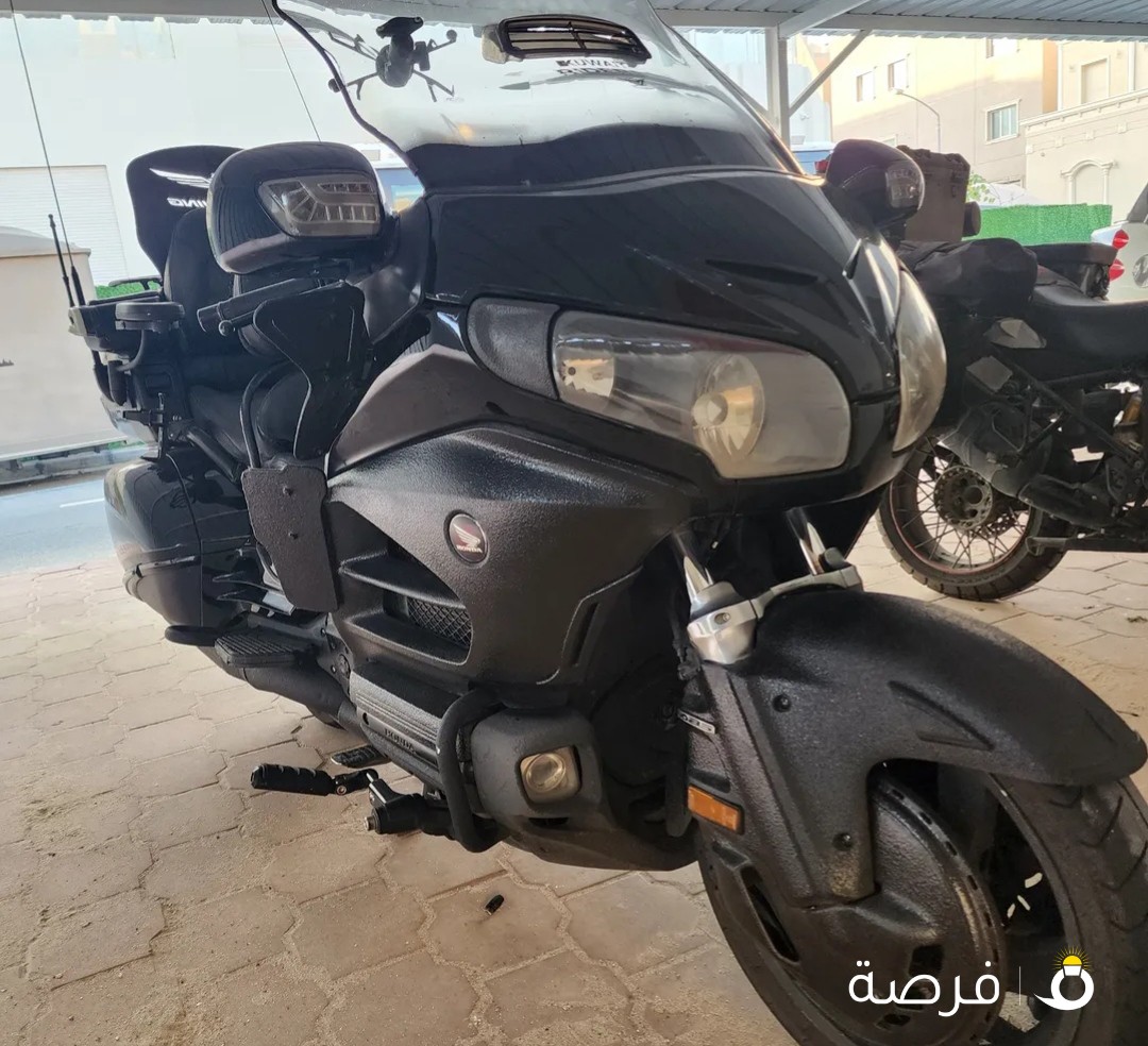 للبيع قولد وينق فل بلاك فل اضافات
اللون اسود
قواعد تلفون
كفرات دسكات امامي
دسك خاص
عداد 95 الف ميل
تلبيس فل حماية خارجيه بالكامل
مرايات فيهم اشارات
قاعدة هوك خلفي للقلص
كفرات جانبيه
اضائات بالجوانب اضافيه
فلشر
بلوتوث
جام امامي خاص
تواير جديده
الدراجة بحاله فوق الممتازه
سيبي لاسلكي
قواعد حق البيبسي والاغراض
السيكل فل اكسسوارات مو ناقصه ولا شي نهائيا شقول وشخلي تبارك الرحمن الصور موجوده
