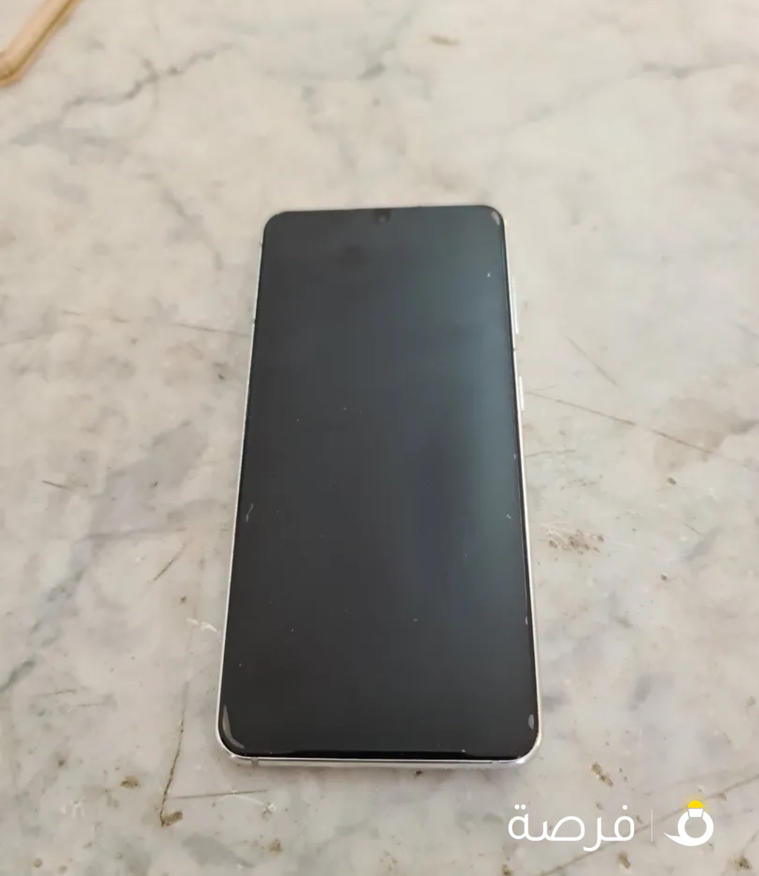 للبيع موبايل s21العادي 5g و128جيجاو6جيجا رام أستعمال خفيف جدا الهاتف عليه حماية شاشه أصلي