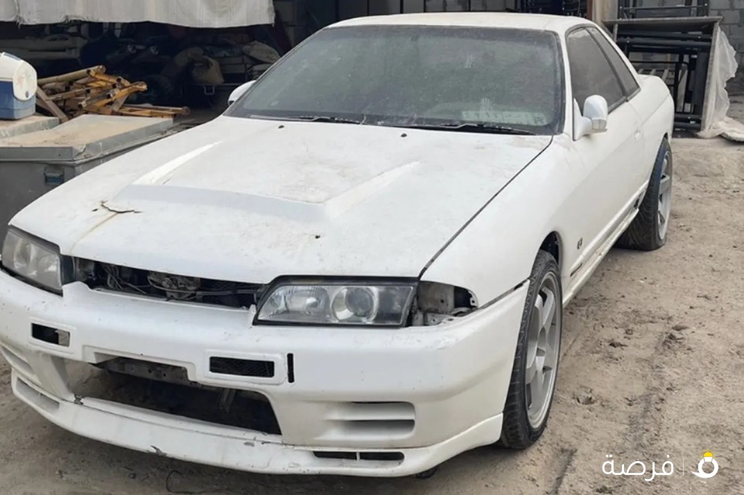 للبيع GTR 32s من غير قير و مكينه التواصل واتساب