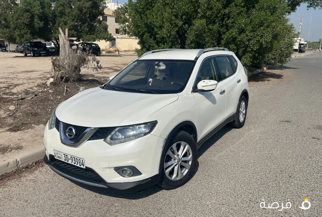 نيسان اكستريل X trail 2015