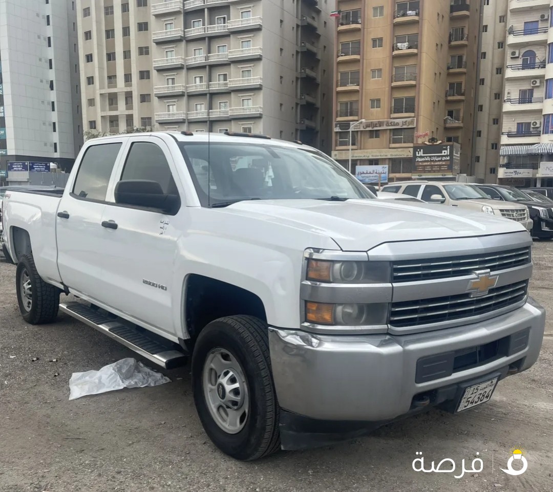 وانيت سلفرادو قمارتين