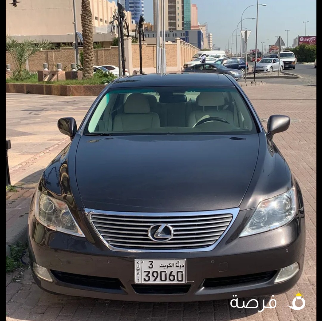 لكزس LS460 موديل 2008 الساير كامل المواصفات بحاله ممتازه عداد 143 الف السعر نهائي غير قابل للمساومة