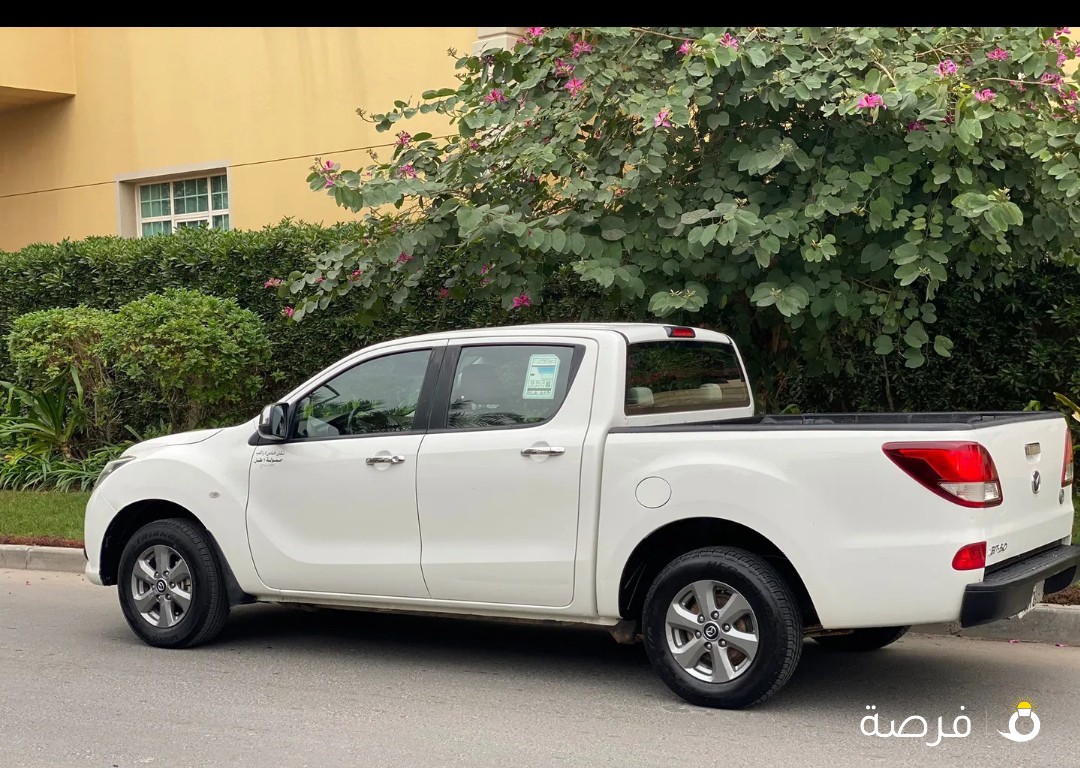 للبيع وانيت مازدا BT-50 موديل 2017 صبغ الوكالة