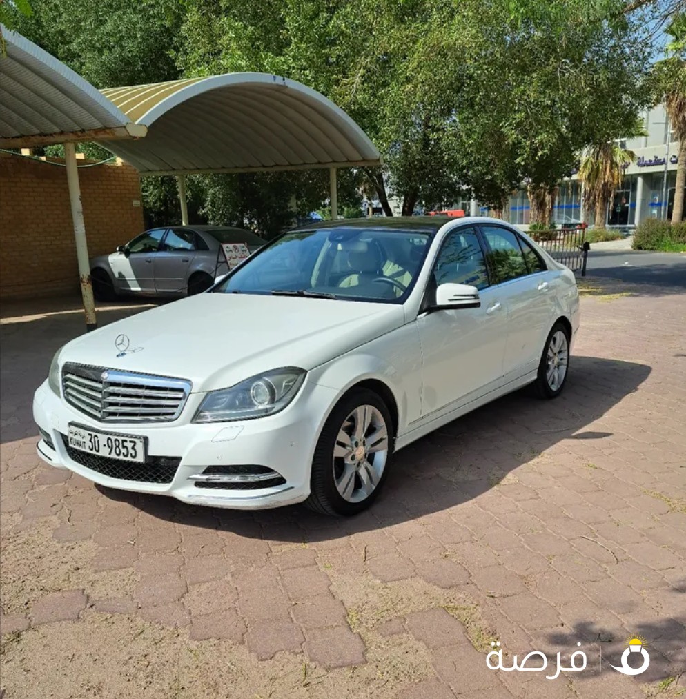 مرسيدس C200 بحاله الوكاله