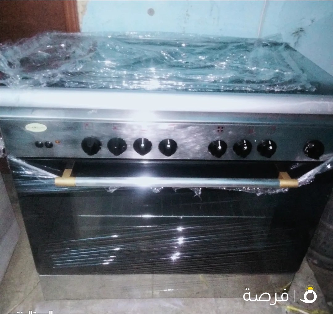 طباخ ايطالي 5 شعله وشوايه وفرن بحاله ممتازه