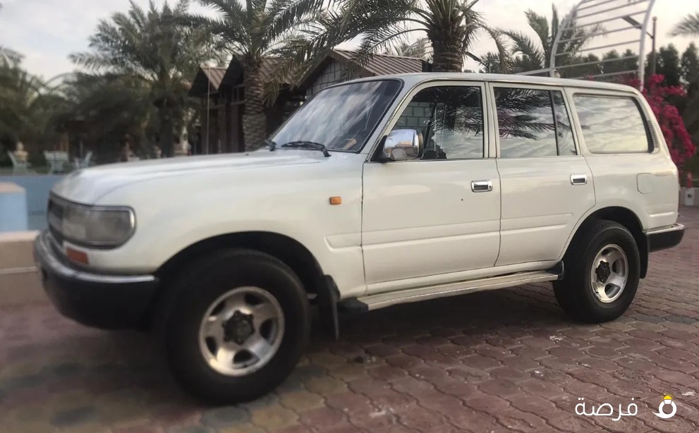 لا ندكروز تيوتا